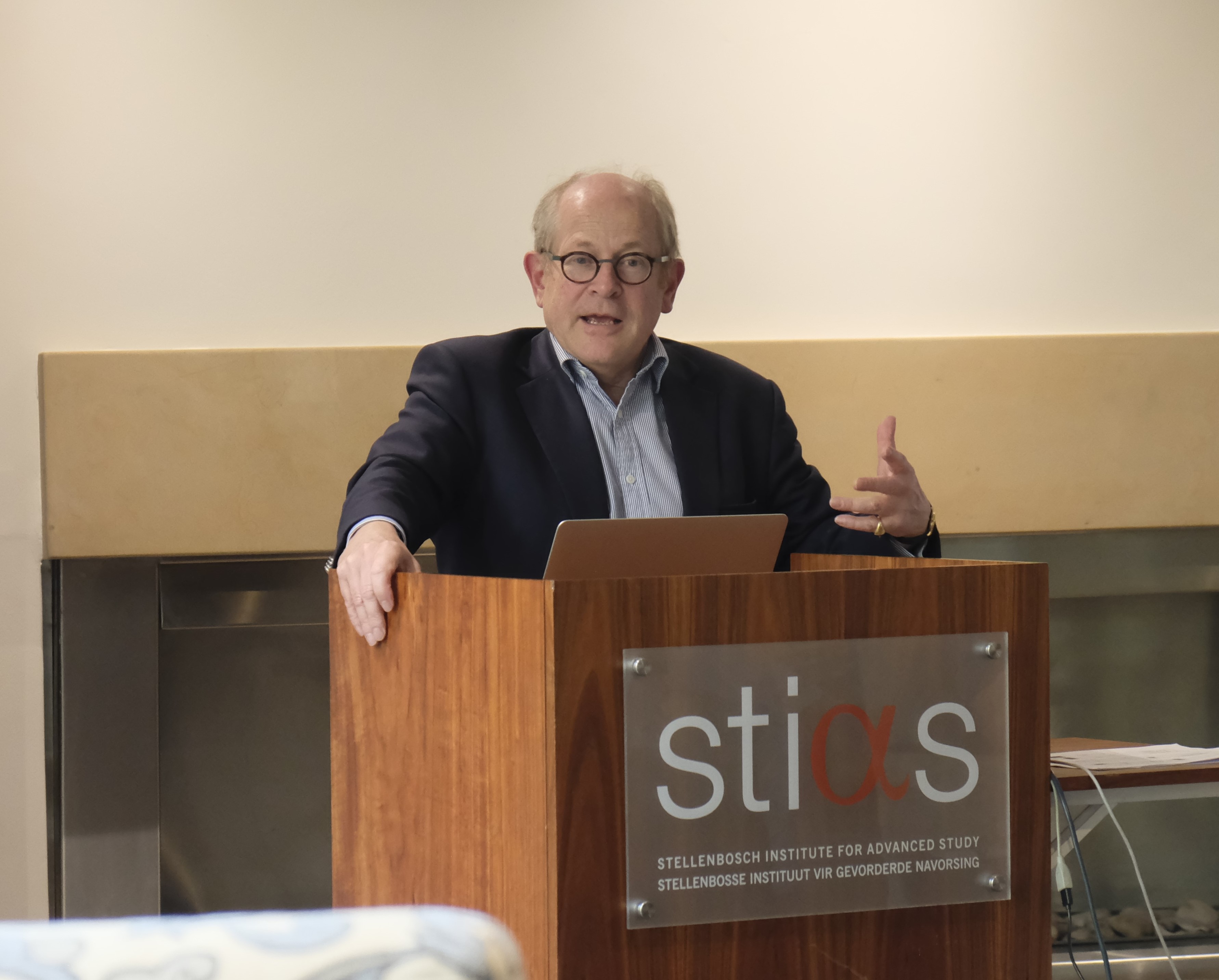 Thumbnail for What do genes, medieval manuscripts, languages, Persian carpets and folktales have in common? - Fellows' seminar by Christopher Howe