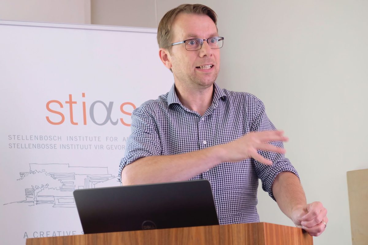 Thumbnail for Uneven extinction: the vexing histories and geographies of the biodiversity crisis - Fellows' seminar by Bram Büscher