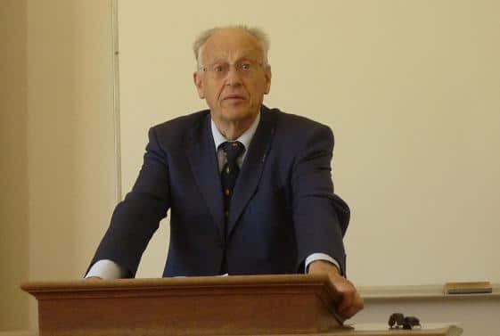 Thumbnail for Vincent Brümmer awarded the Andrew Murray Prize for Theology