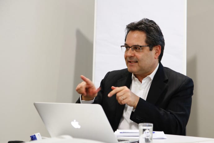 To survive, democracy must transcend borders and become inclusive and responsive - Fellows' seminar by Marcelo Neves