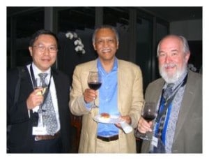 Profs Albert Lee (Chinese University of Hong Kong), Jimmy Volmink (Dean of Health Sciences, Stellenbosch University) and Bob Woollard (University of British Columbia) enjoy some of the local Stellenbosch products after the public lecture and forum at the Wallenberg Research Centre.