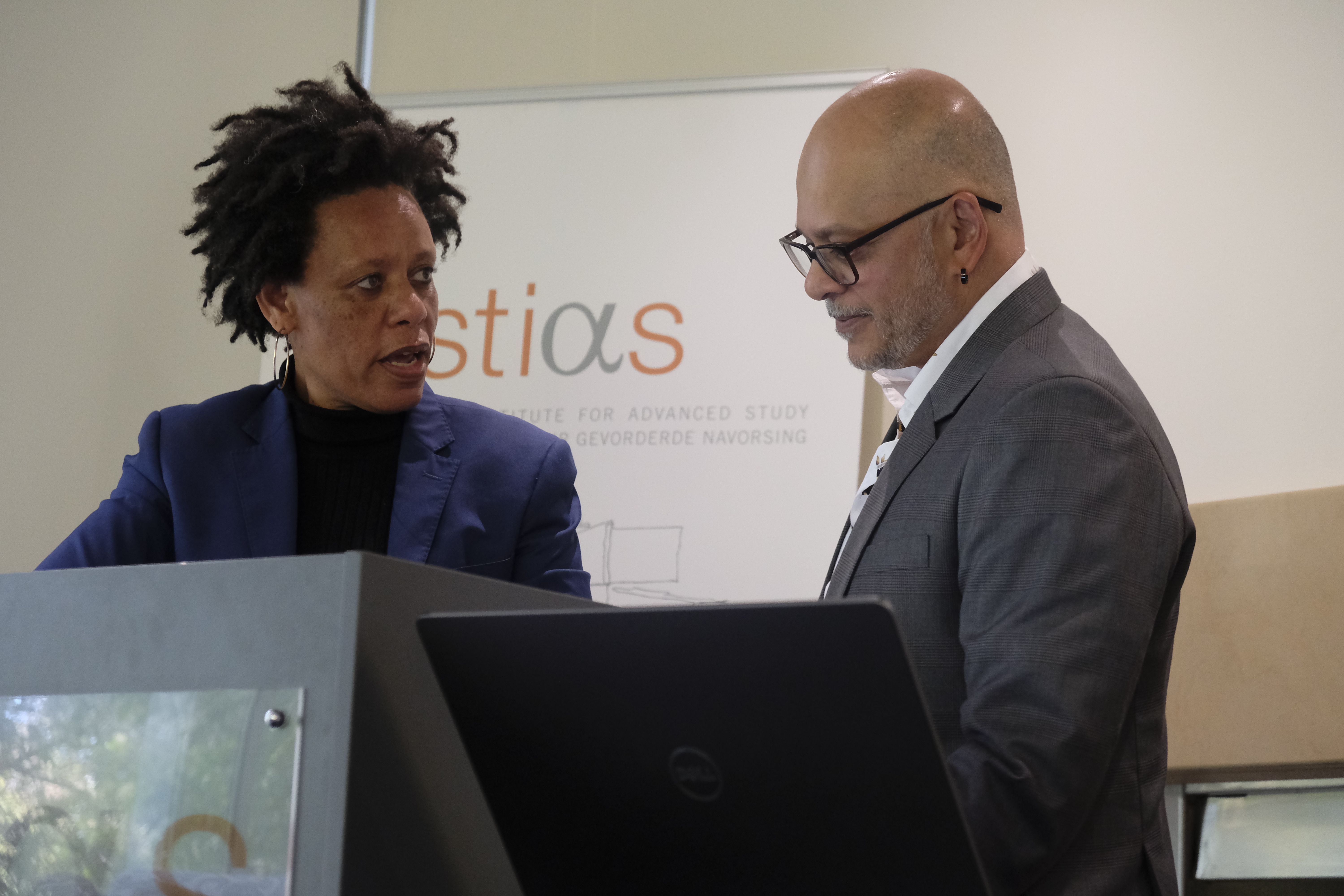 Adding to the archive of African feminist and queer literature - Fellows' seminar by Sharad Chari and Beverley Ditsie