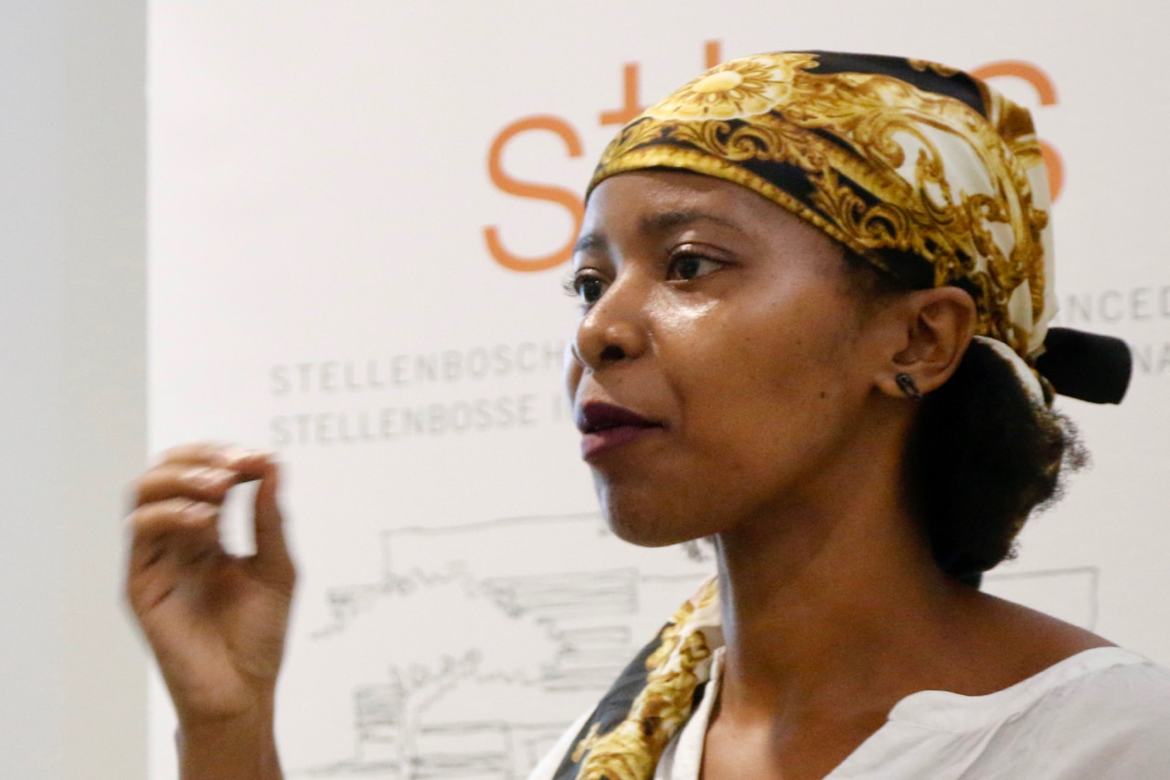 Beaches of the mind: An early meditation on Daniel Morolong and Joseph Denfield’s photographs of the East London coastline - Fellows' seminar by Phindezwa Mnyaka