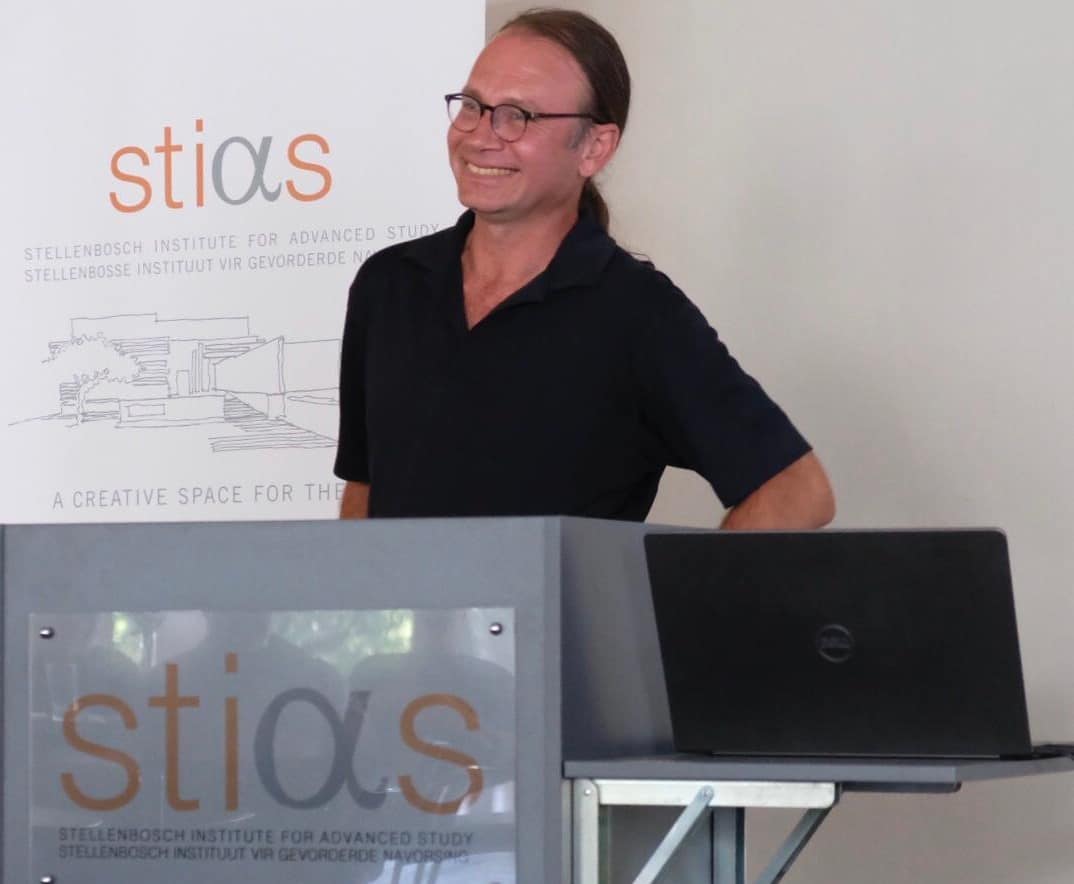 Clarifying the nature of money  - Fellows' seminar by JP Smit