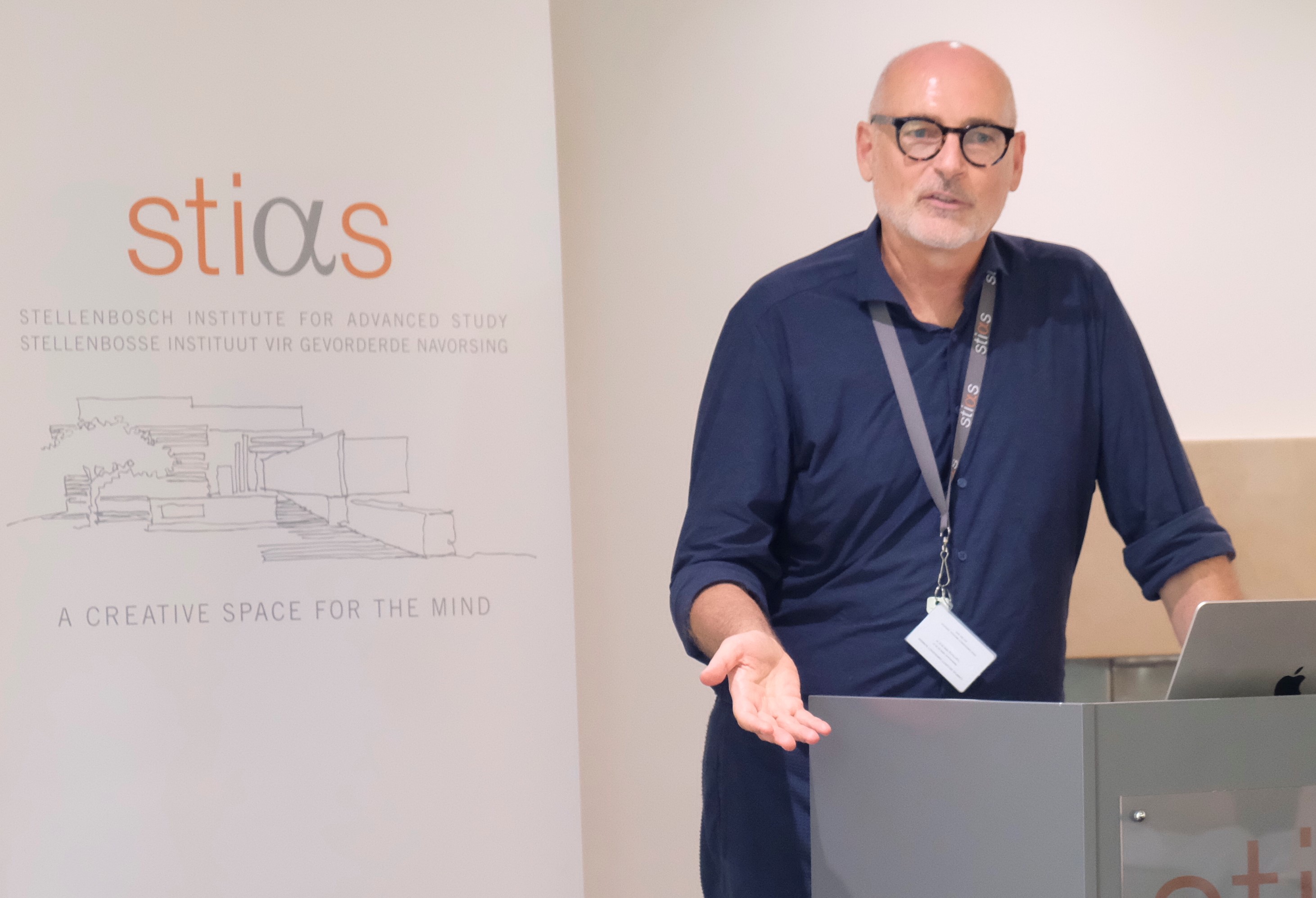 Exposing the parallel realities of global oral health - Fellows' seminar by Habib Benzian