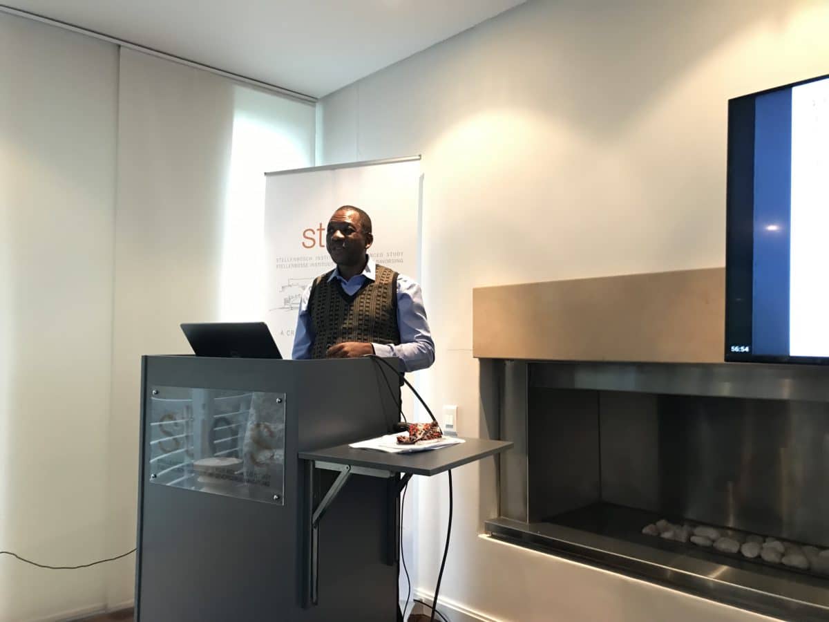 Photo of Analysing the African Union’s Disaster Risk Reduction Strategy - Fellows' seminar by Roland Balgah