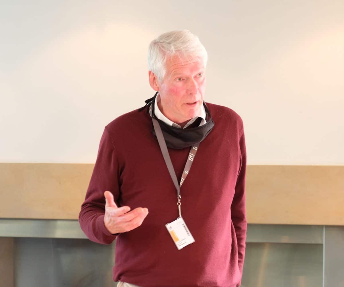 Thumbnail for In the private office: an insider’s view of the workings of government - Fellows' seminar by Rob Turrell