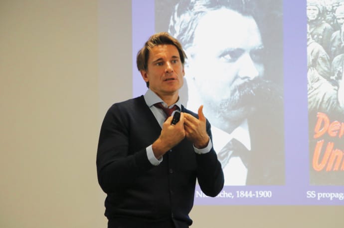 STIAS fellow Martin Ruehl during his seminar presentation on 7 May 2019