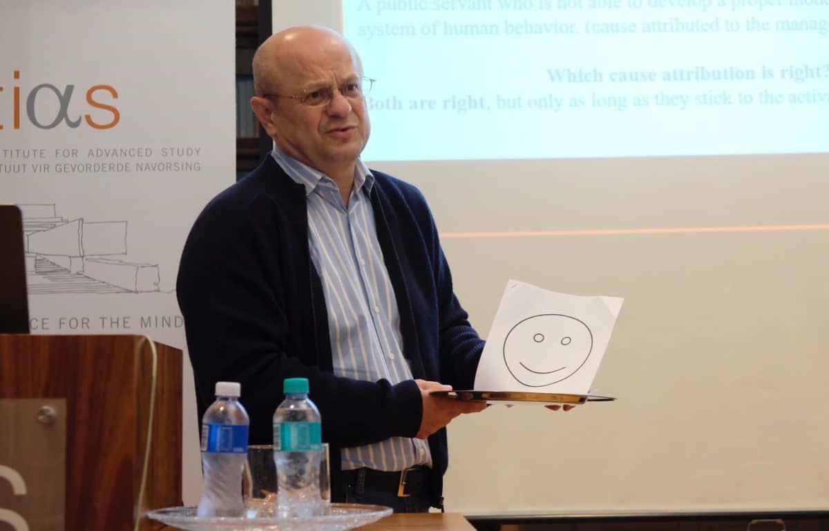 More than one way to think about time - Fellows' seminar by Oleksiy Polunin