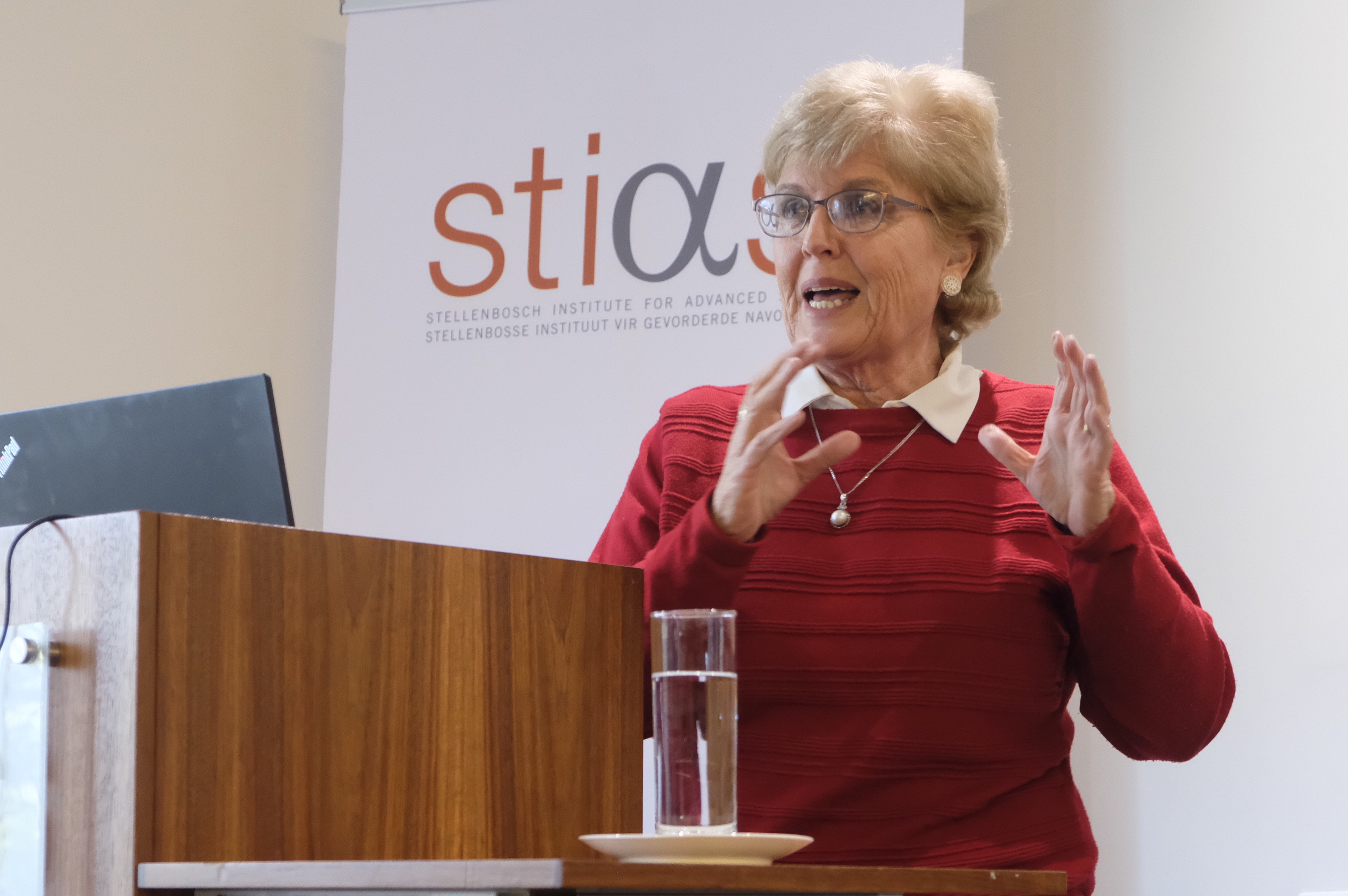 Thumbnail for Using skeletal remains to uncover the evolution of disease - Fellows' seminar by Maryna Steyn