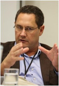 Prof Wikus van Niekerk